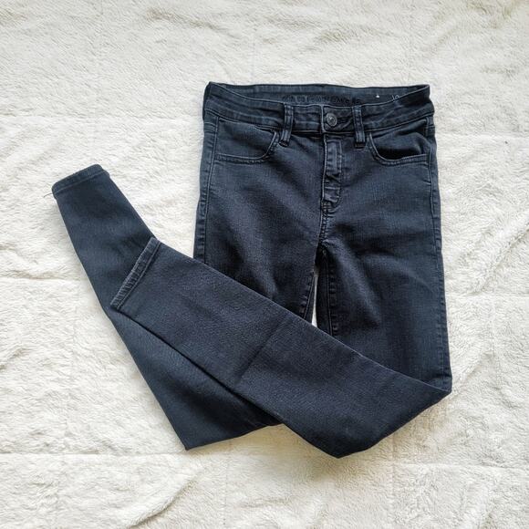 American Eagle Outfitters Denim - American Eagle High Rise Skinny Leg Black Jegging Jeans